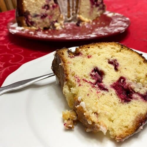 Recipe for Cranberry Pound Cake with Almonds