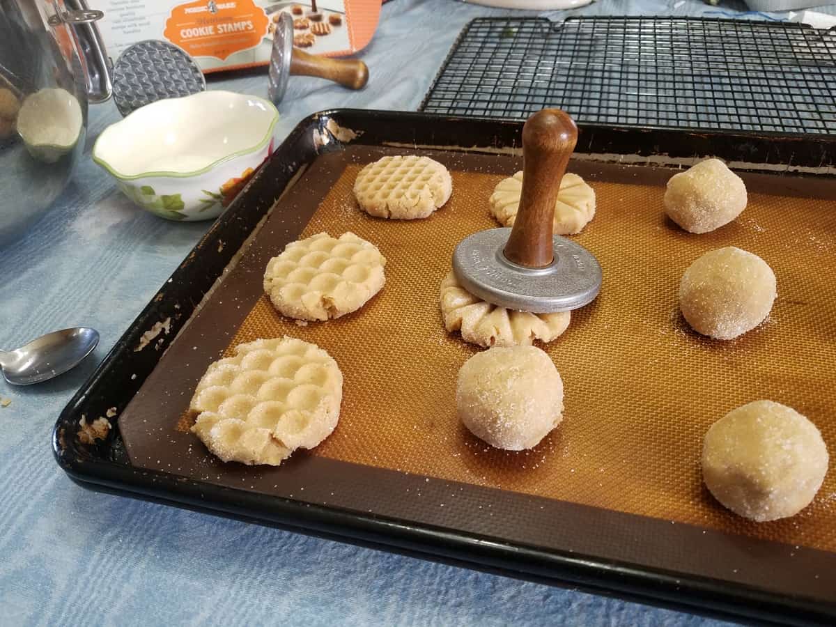 Making Cookies with Cookie Press