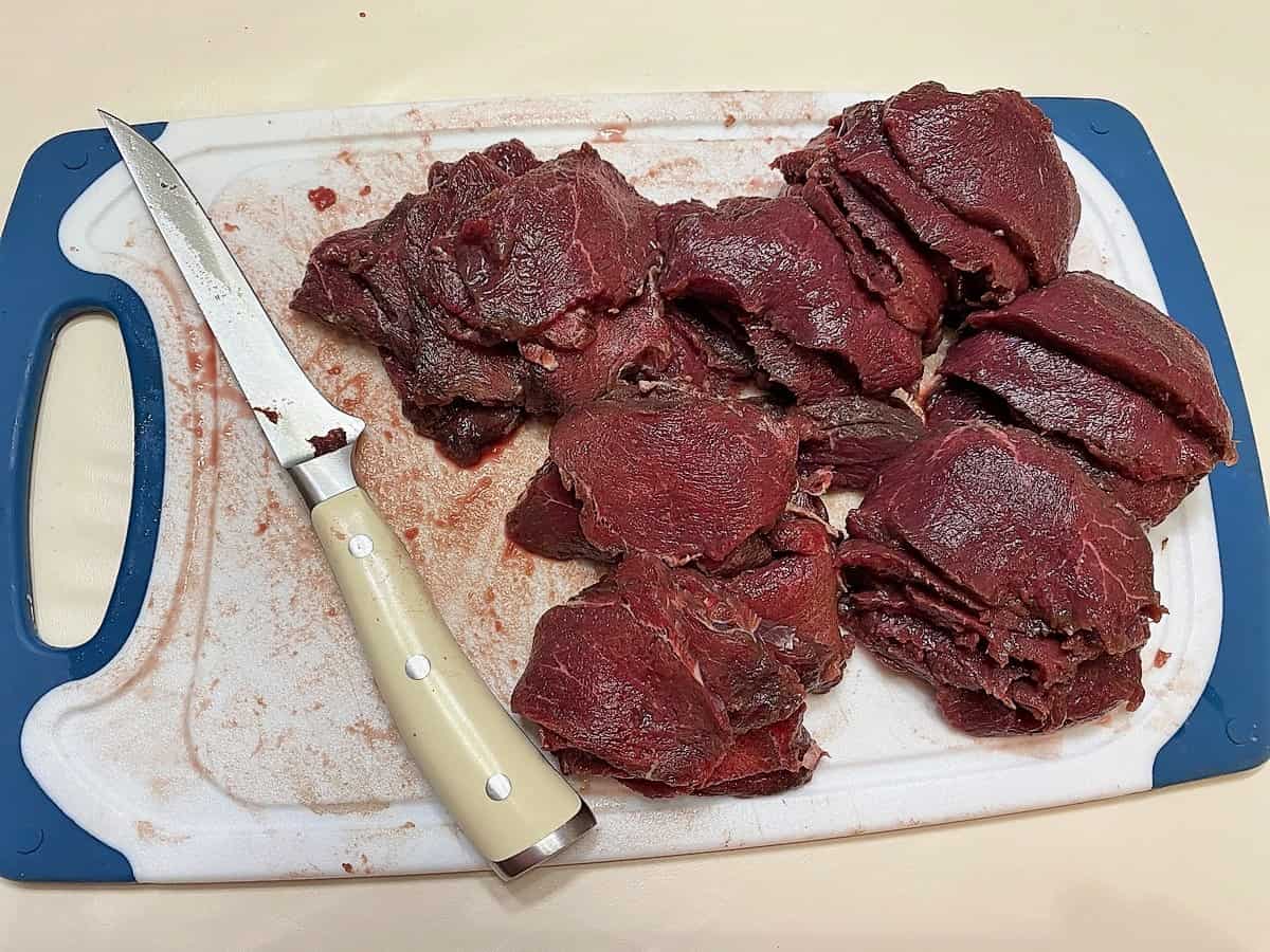Slicing the Backstrap into 1/4" Thick Pieces