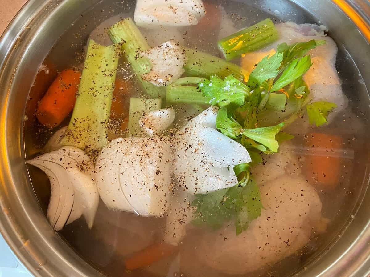 Cook the Chicken and Vegetables to Make Broth
