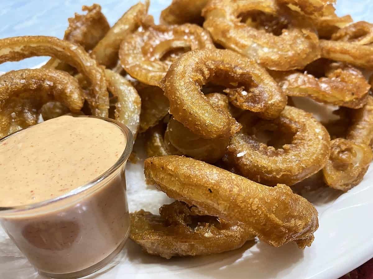 Crunchy Onion Rings - Don't Neglect to Make This Dipping Sauce