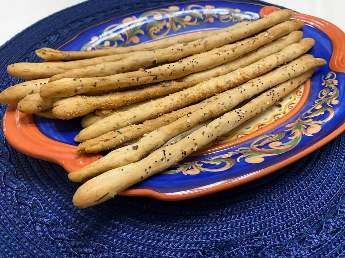 Crunchy Sourdough Breadsticks (Grissini)