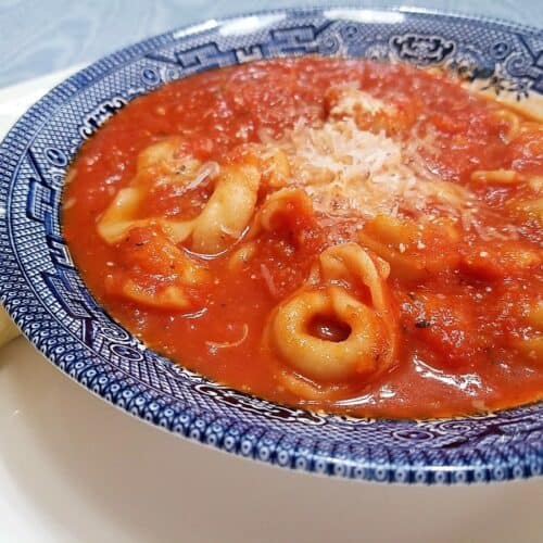 Recipe for Homemade Tomato Soup with Tortellini