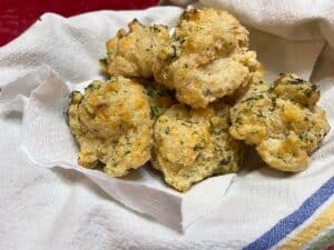Recipe for Cheesy Garlic Biscuits