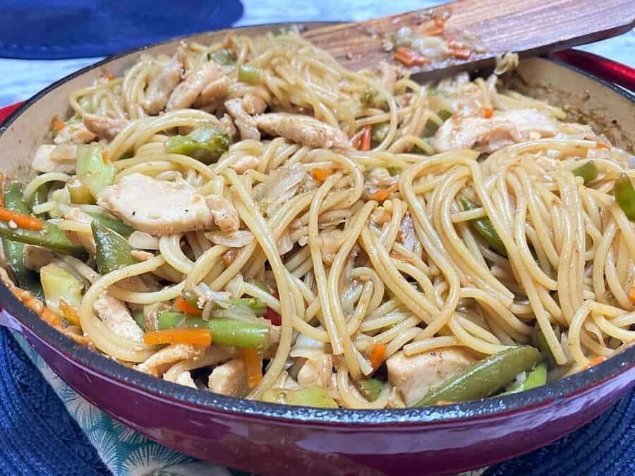 Serving Chicken Low Mein