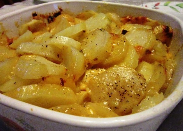 Scalloped Potatoes using Original Yellow Processed Cheese