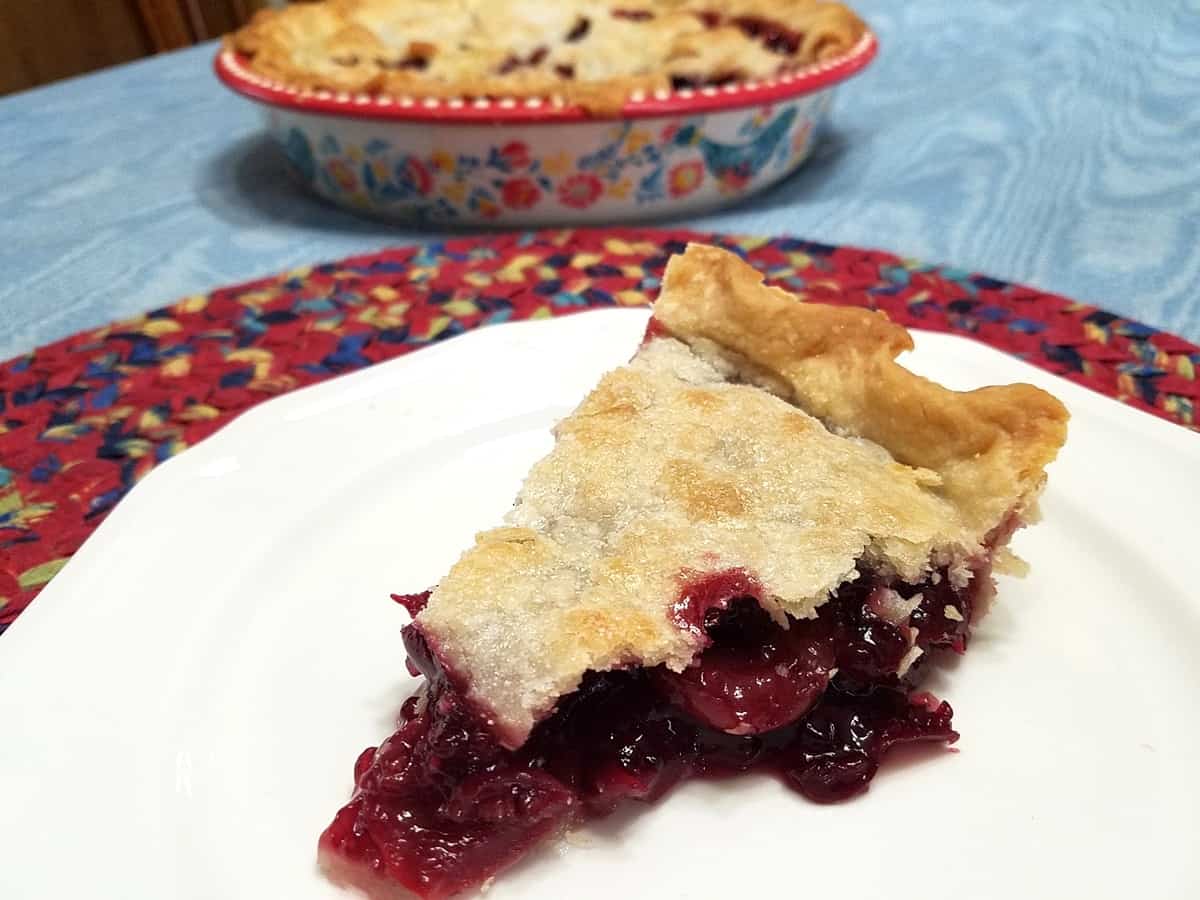 Serve Cherry Pie for Dessert - Pioneer Woman Pie Plate