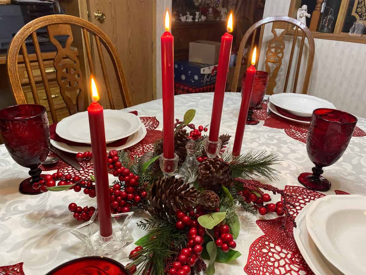 Hosting a Christmas Eve Candlelight Dinner