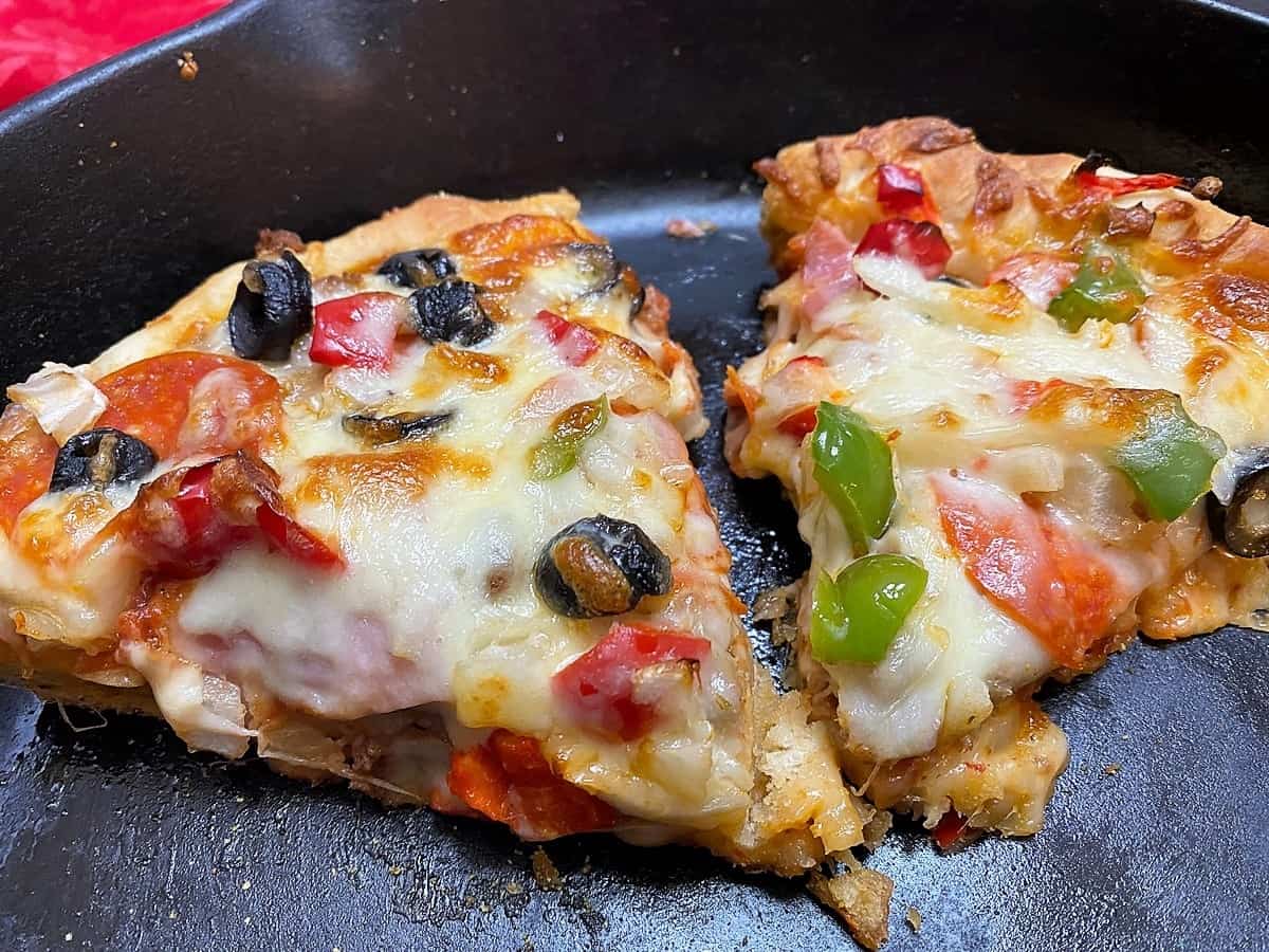 Serve Sliced Pizza in the Cast Iron Skillet