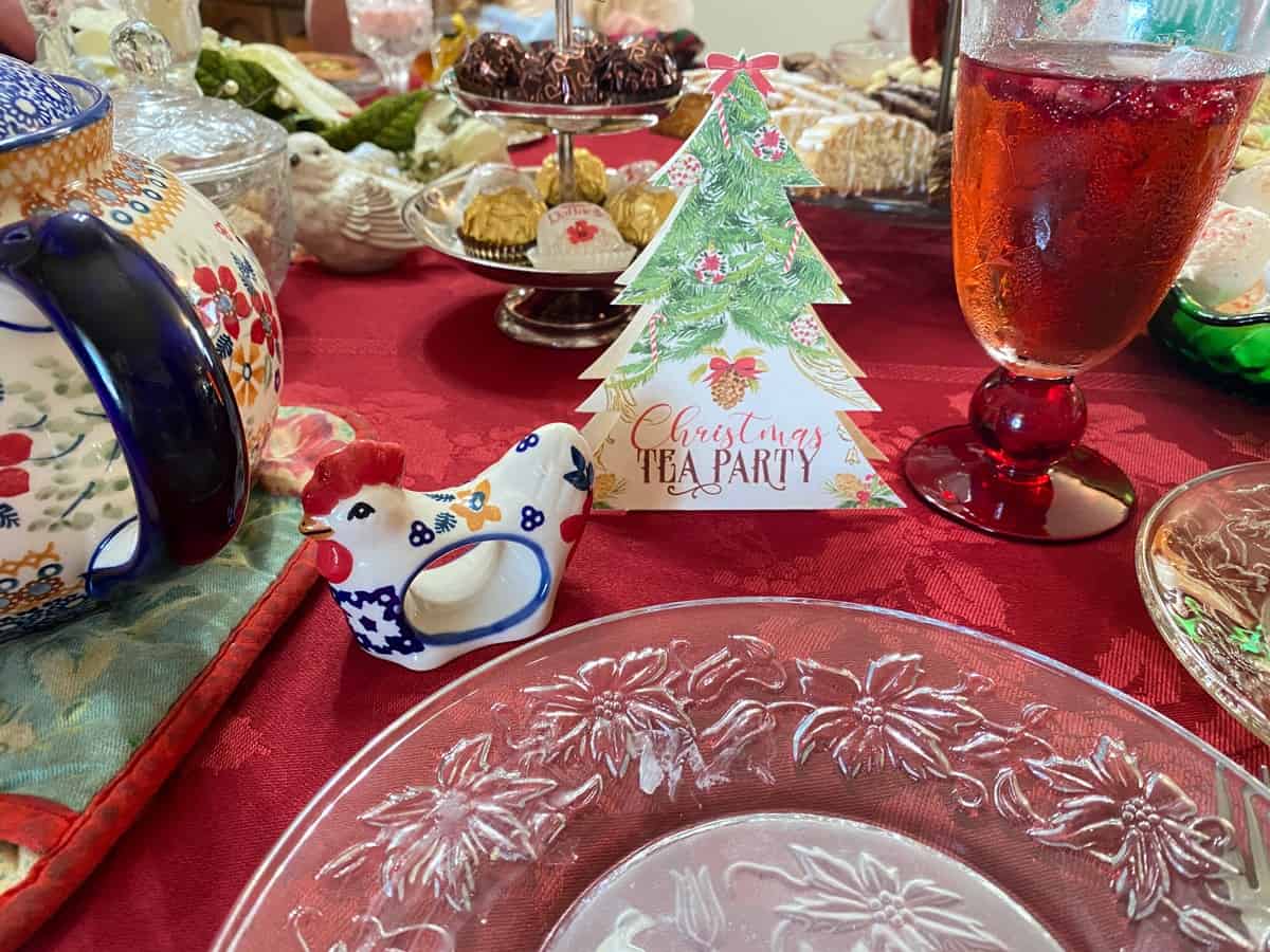 Hosting a Christmas Tea Party