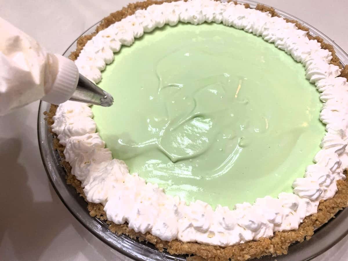 Pipe Remaining Whipped Topping Around Edges of Pie