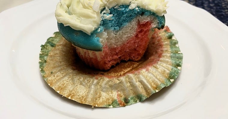 Patriotic Cupcakes with Buttercream Frosting