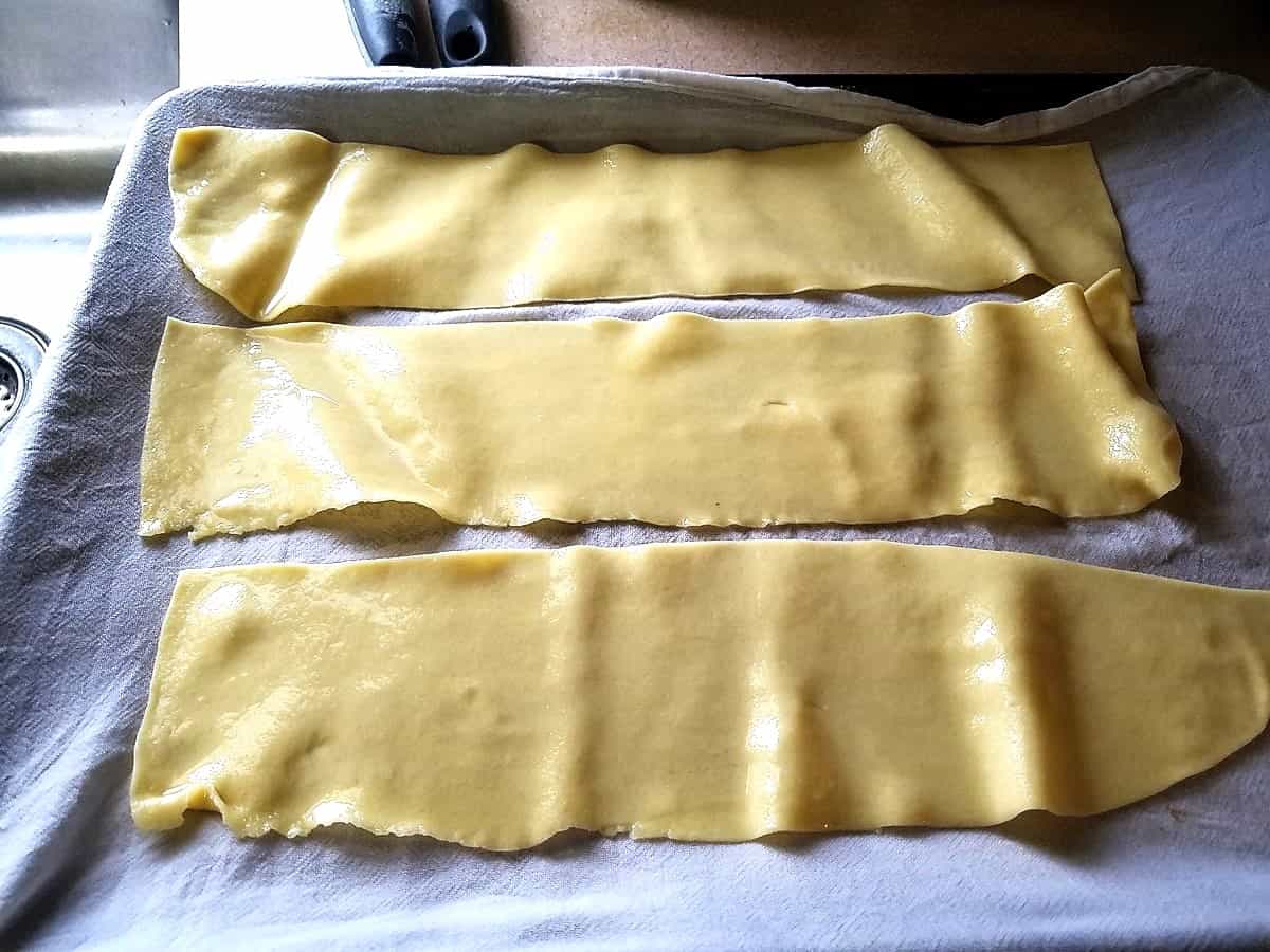 Cooked Lasagna Noodles on Wet Towels