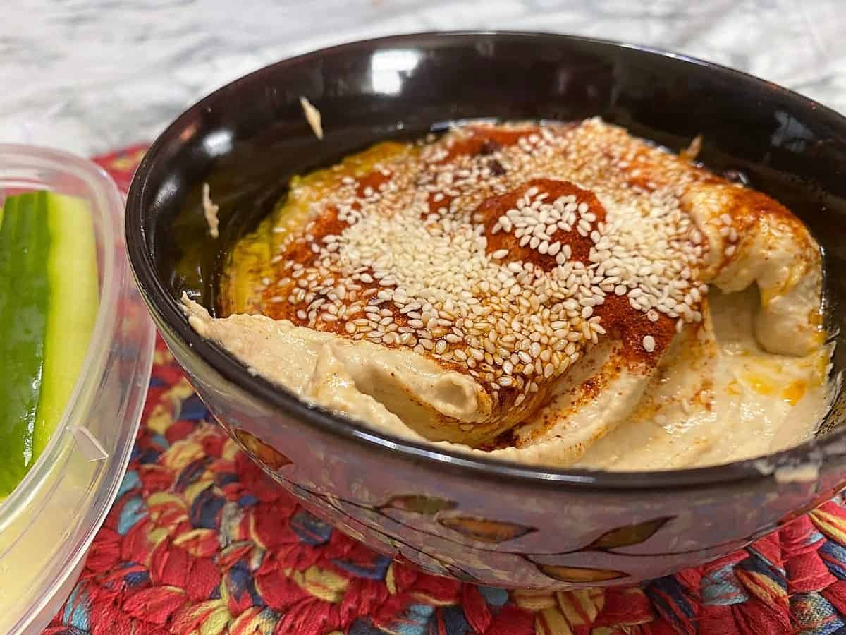 Garlic Hummus with Smoked Paprika