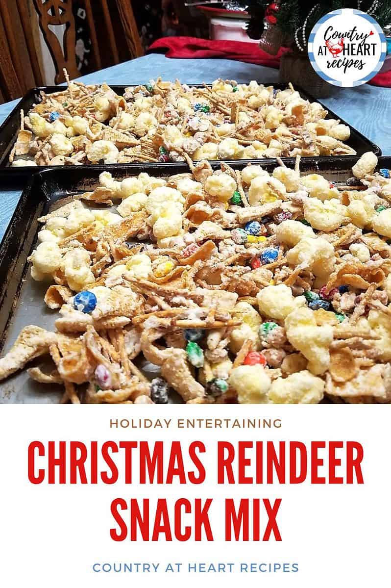 Pinterest Pin - Christmas Reindeer Snack Mix