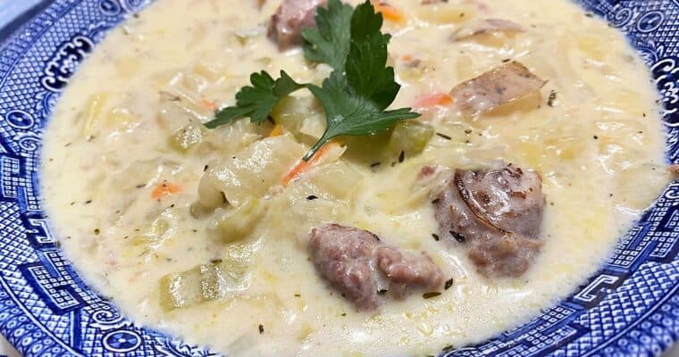Creamy Cabbage and Bratwurst Soup