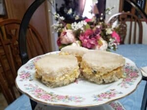 Recipe for Egg Salad Tea Sandwiches