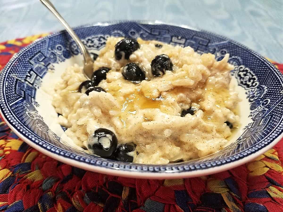 Country Rice Cereal with Blueberries