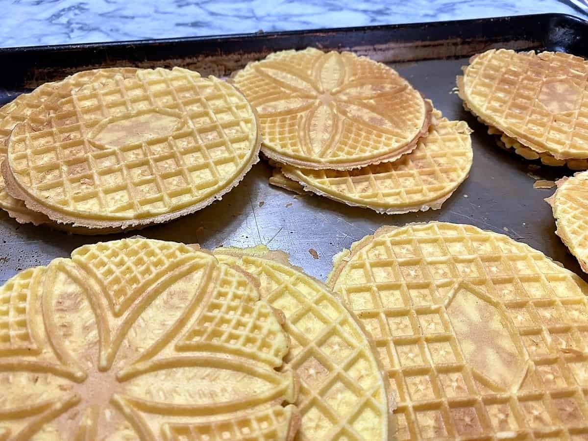 Crispy Italian Pizzelle Cookies