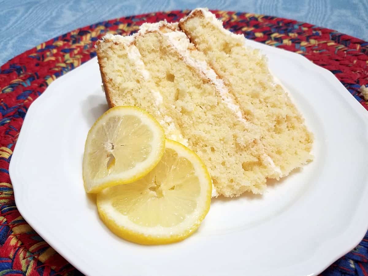 Lemon Cake with Lemon Buttercream Frosting