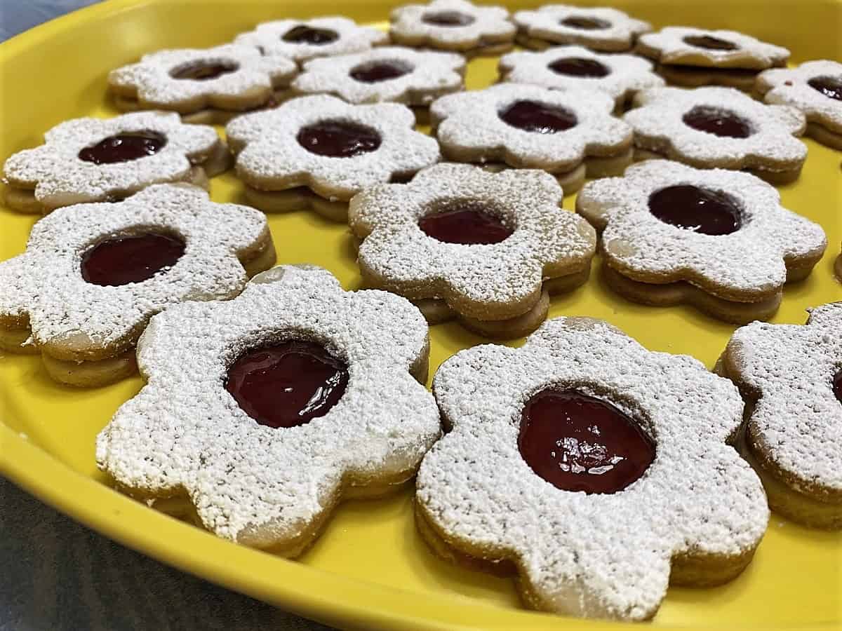 Linzer Cookies with Strawberry Preserves