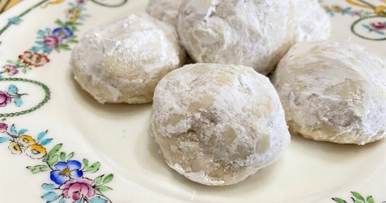 Snowball Powdered Sugar Cookies