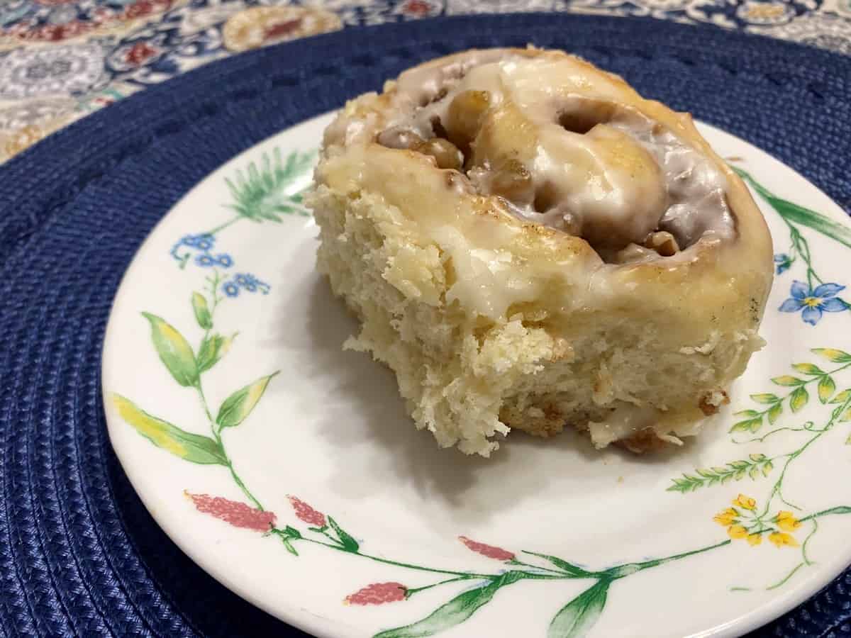 Serving Cinnamon Rolls for Weekend Company