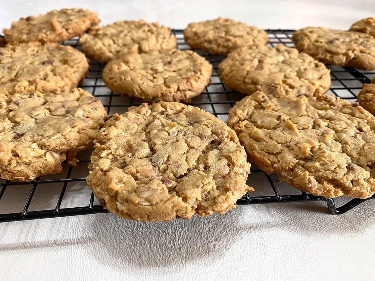 Peanut Butter Oatmeal Toffee Cookies