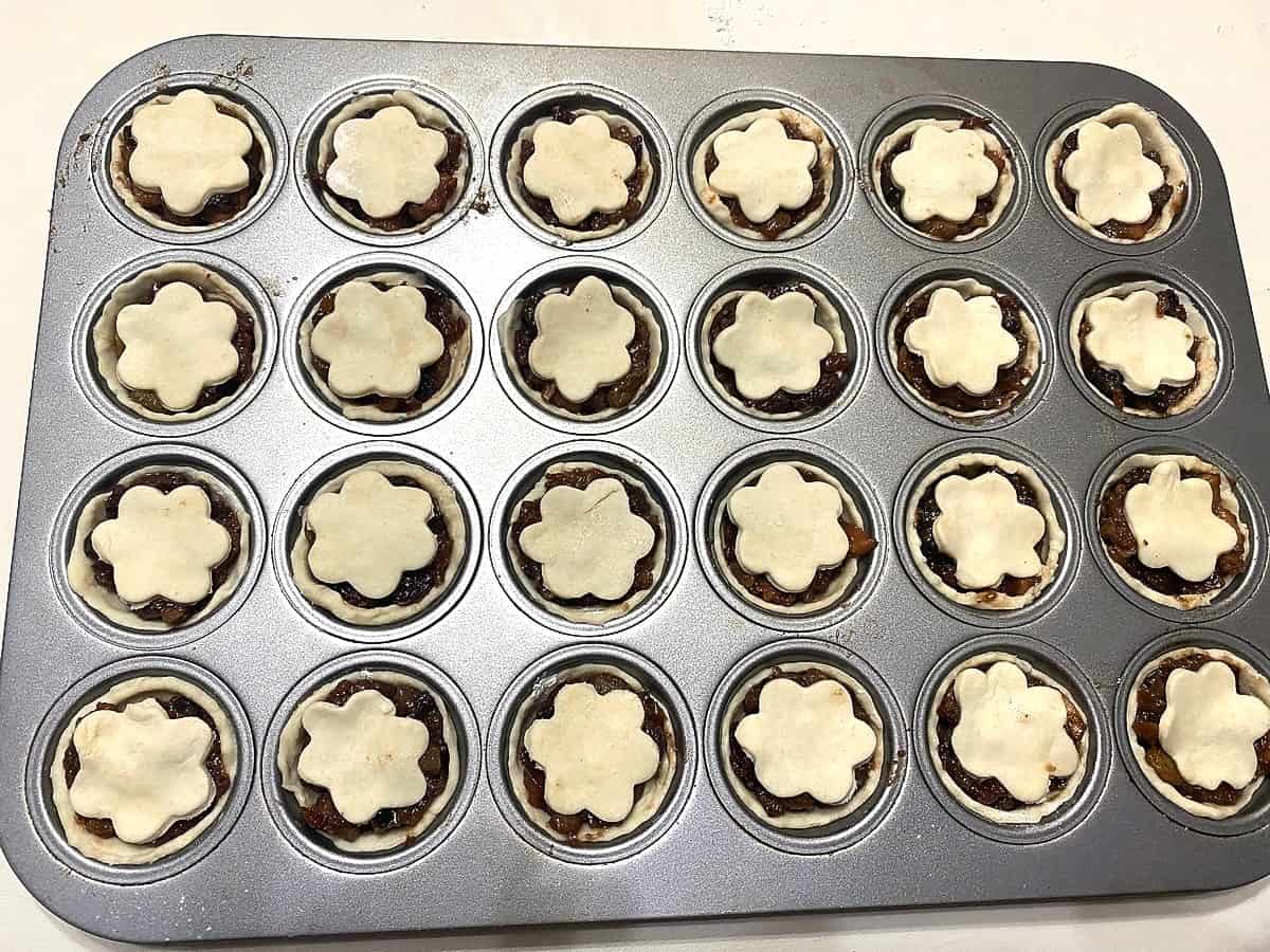 Place Tops on Each Tart