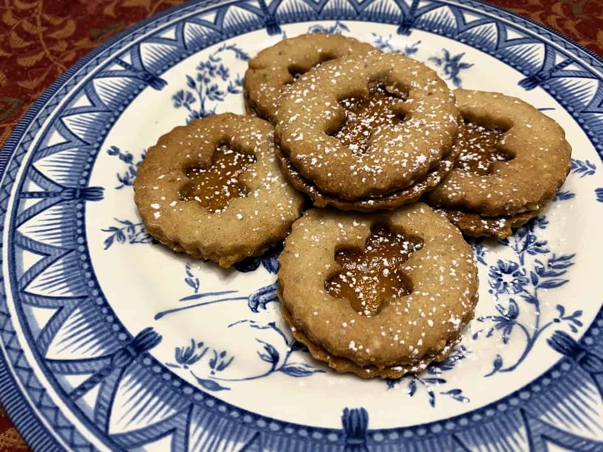 Apricot Oat Linzer Cookies