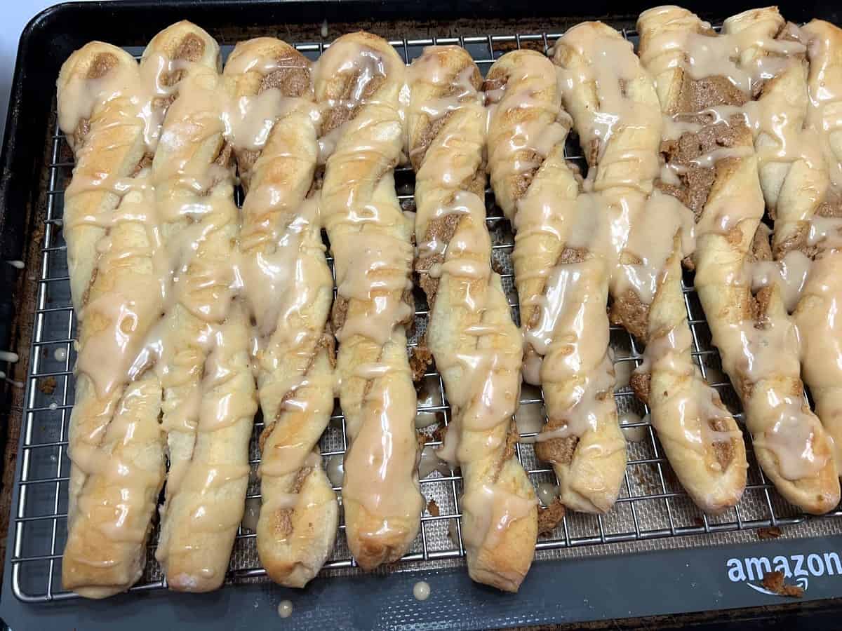 Drizzle Icing over Baked Bread Twists