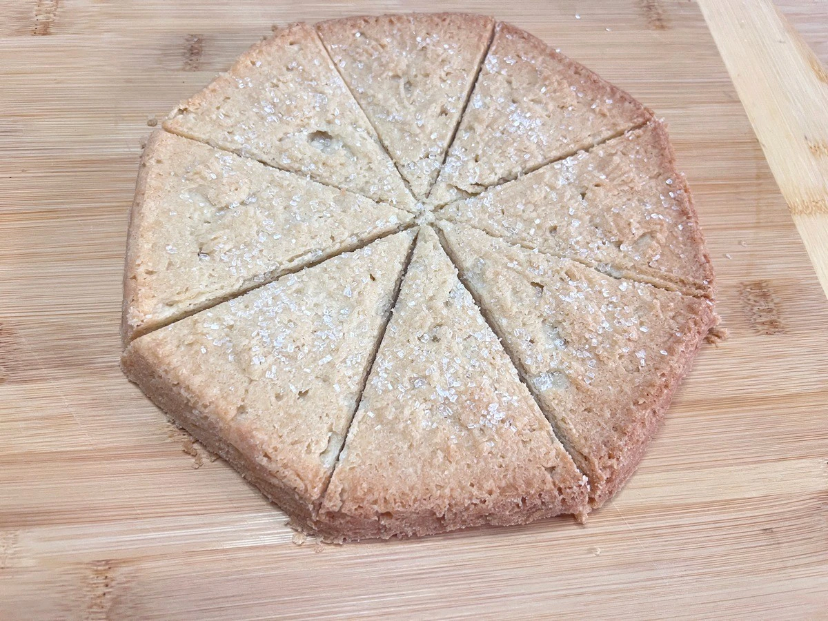 Slice Shortbread while still warm