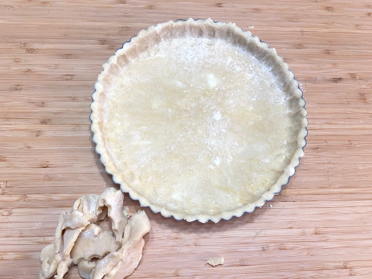 Form the Sides of the Crust to the Tart Pan